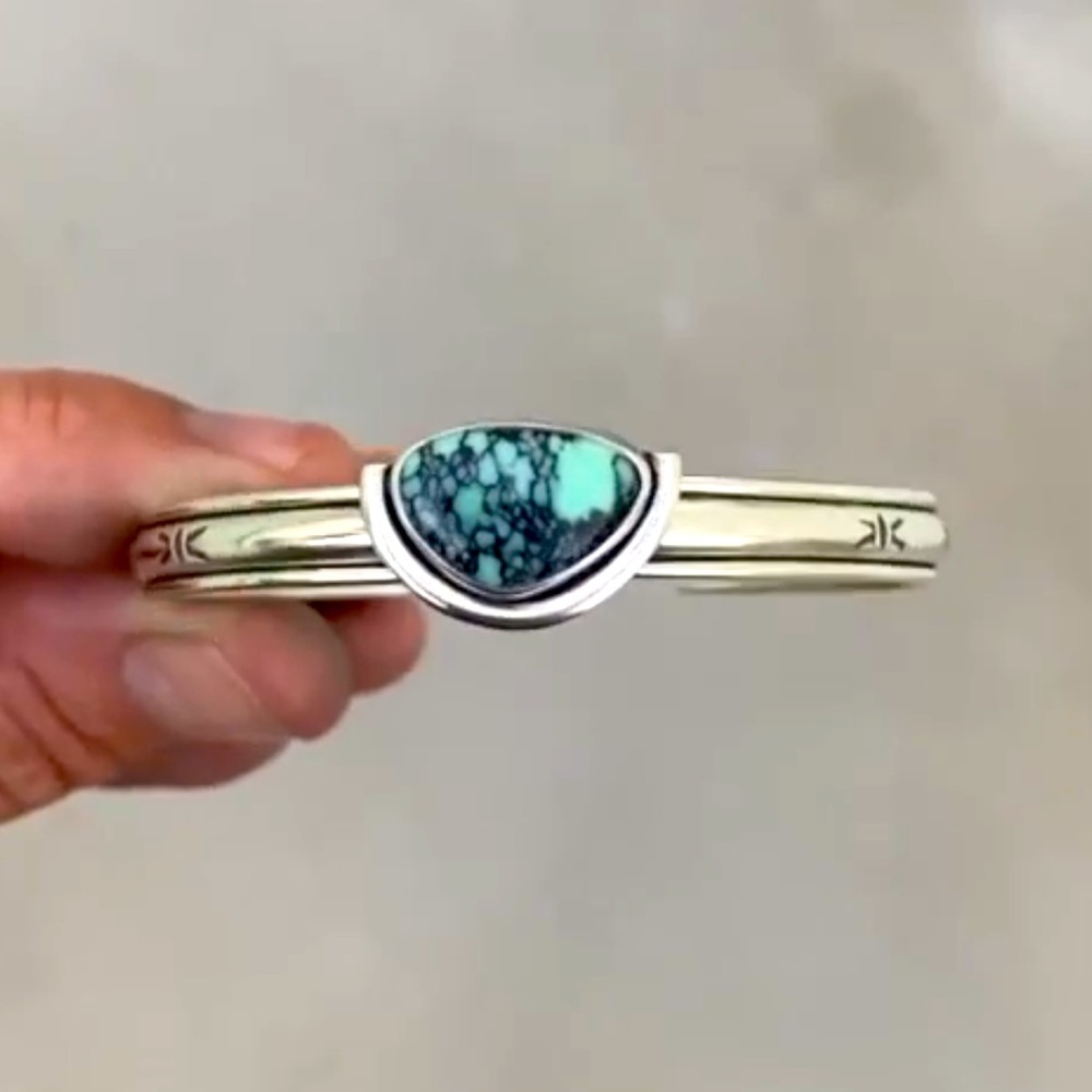 V Custom jewelry bracelet